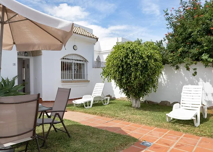 Fuente3 Piscina Comun Famila منزل ريفي *